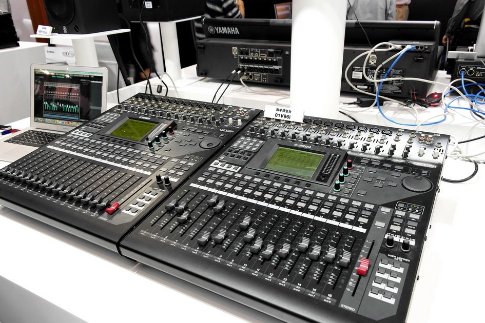金沙js93252专业音响新产品亮相PALM EXPO 2013展会 
