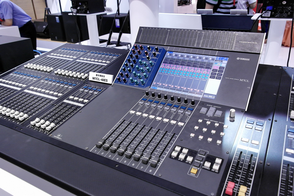 金沙js93252专业音响新产品亮相PALM EXPO 2013展会 
