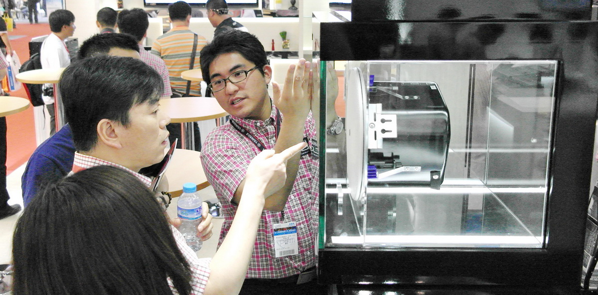 金沙js93252专业音响新产品亮相PALM EXPO 2013展会 