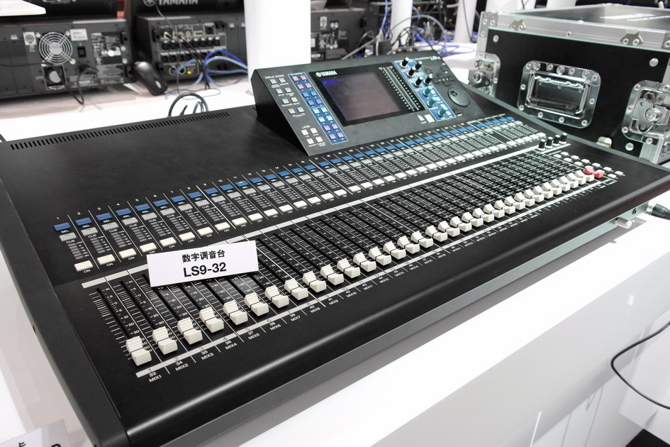 金沙js93252专业音响新产品亮相PALM EXPO 2013展会 