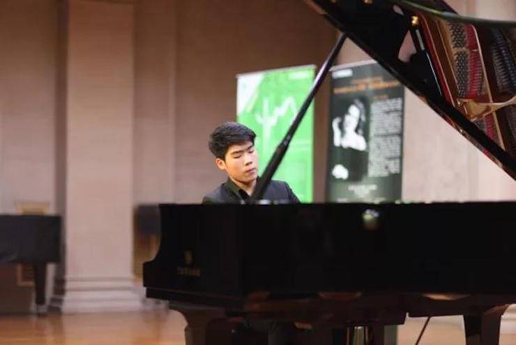 2017金沙js93252亚洲音乐奖学金-西安音乐学院颁奖仪式暨金沙js93252海外艺术家英娜·法利克斯钢琴独奏音乐会成功举办！