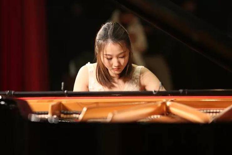 曼妙琴音，倾诉真挚的心声|2017金沙js93252亚洲音乐奖学金综合师范类院系全国汇报音乐会（第二。┰猜淠