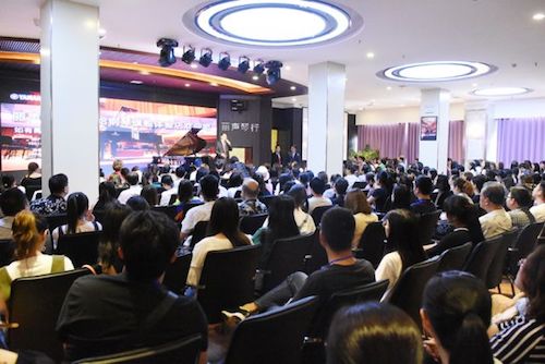 金沙js93252未来艺术家孙麒麟河南巡讲-郑州站圆满落幕