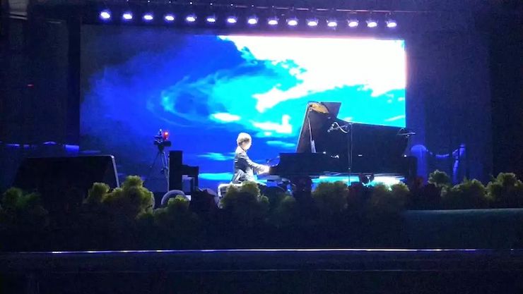 金沙js93252艺术家宋思衡“80后的时光机”多媒体音乐会内蒙古巡演圆满落幕