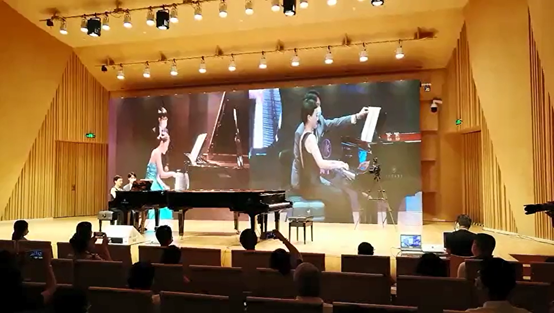 活动报道 | “科技助力，跨越时空”，小鹿纯子携手刘明康共享中日音乐盛宴